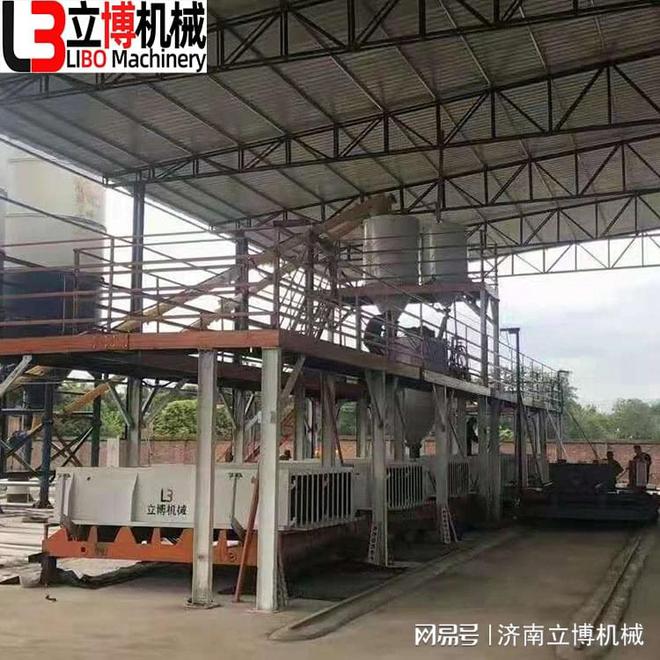 镂空围墙模具(图1)